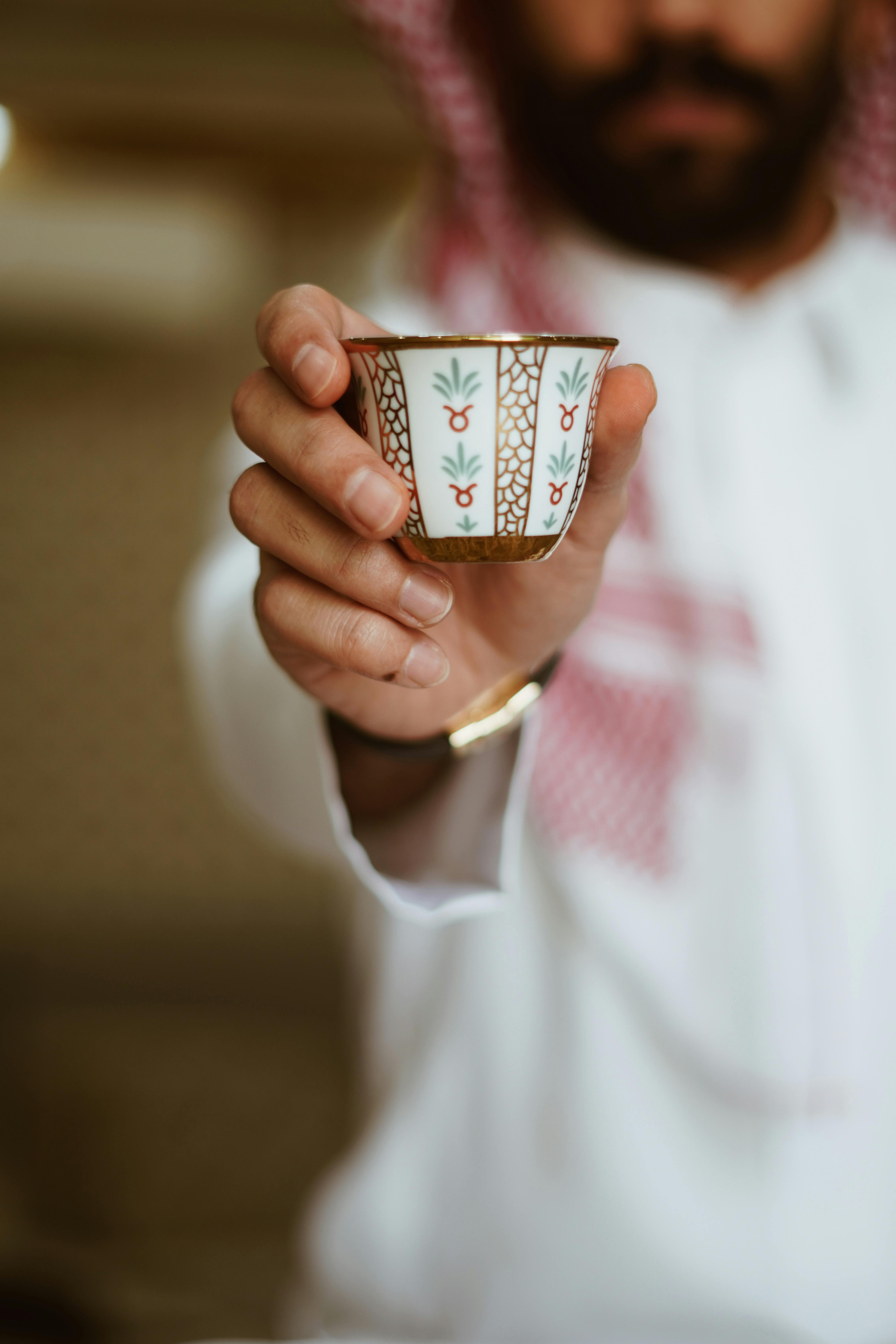 التحقق من الضيوف وإدارة التواصل
